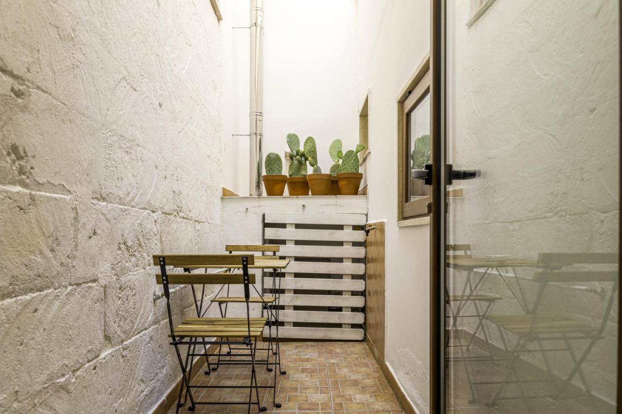 Palazzo Dante Bed & Breakfast Alliste Exterior photo